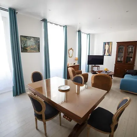 Appartement Centre- Superbe 100m2 - 10 Mn A Pied De La ! *